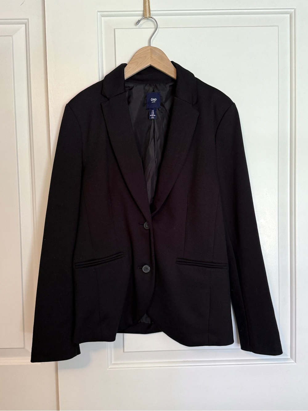 Women’s Black Gap Factory Blazer Size 6